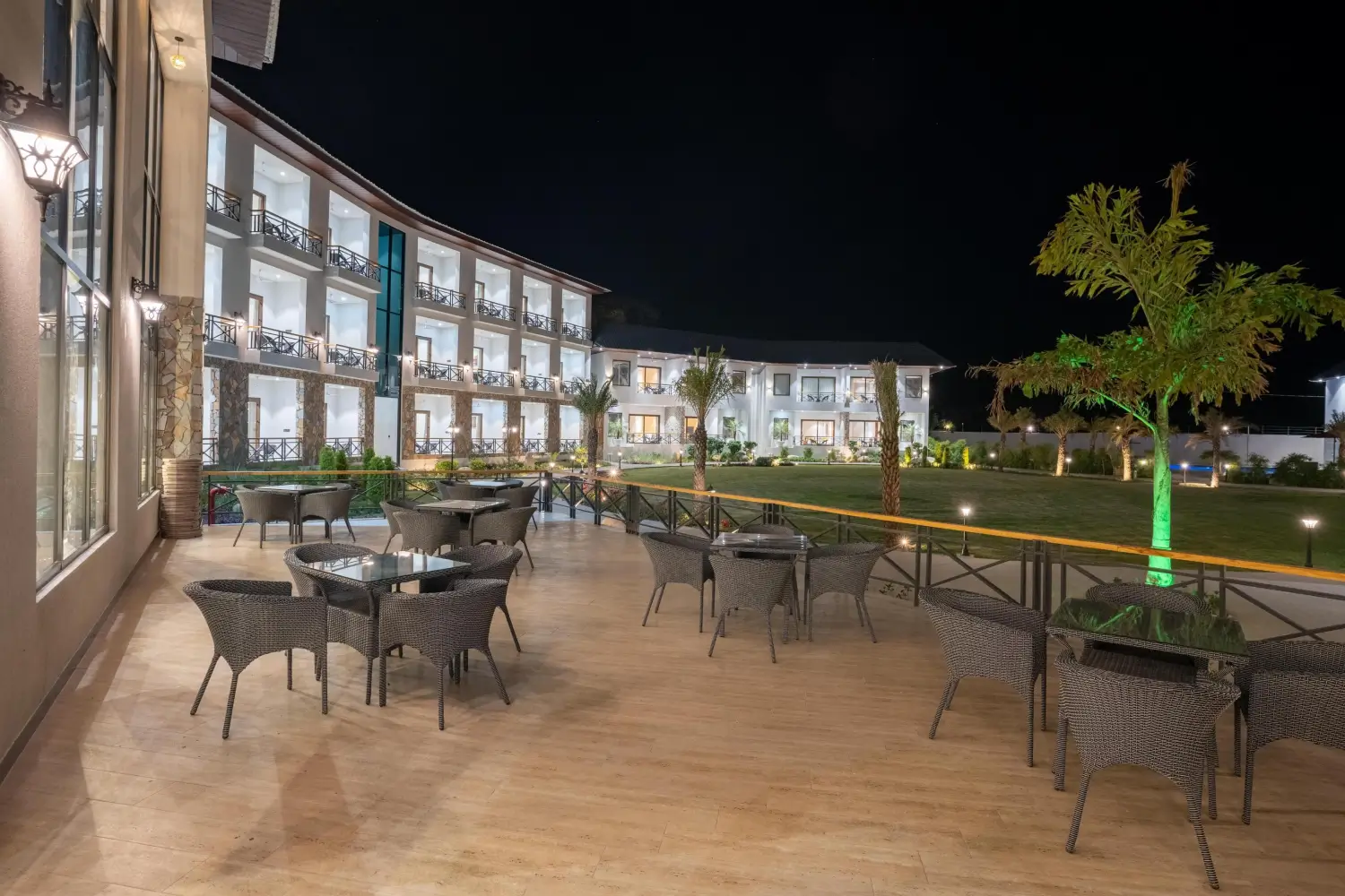 Shervani Pebbles & Pines